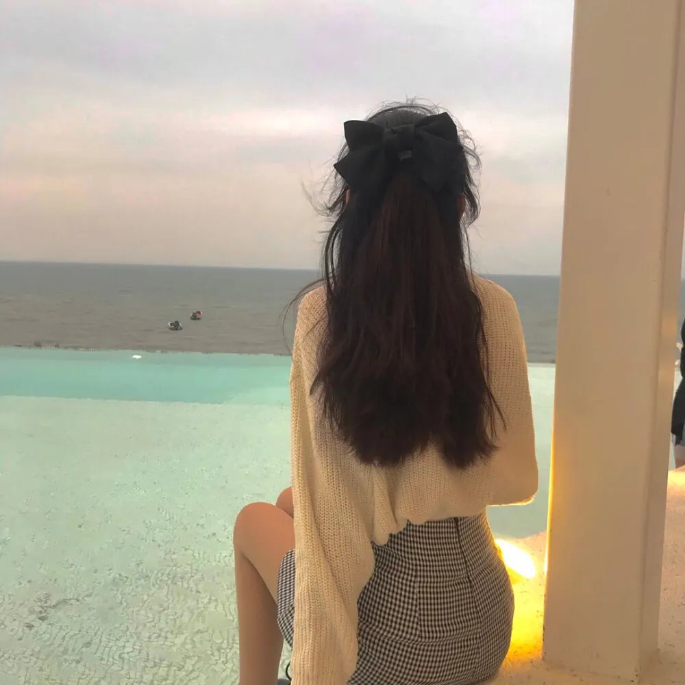庭院里的女人 在线观看