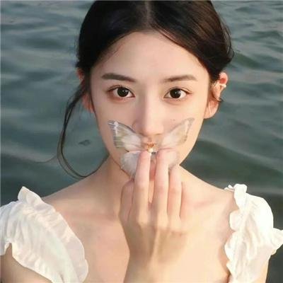 不羁的美女 在线观看